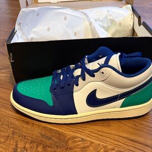 NWT Nike Jordan AJ 1 Low